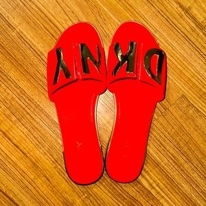 DONNA KARAN NY SANDALS